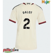 Camiseta Manchester United Diogo Dalot #2 Tercera Equipación para mujer 2026-27 manga corta